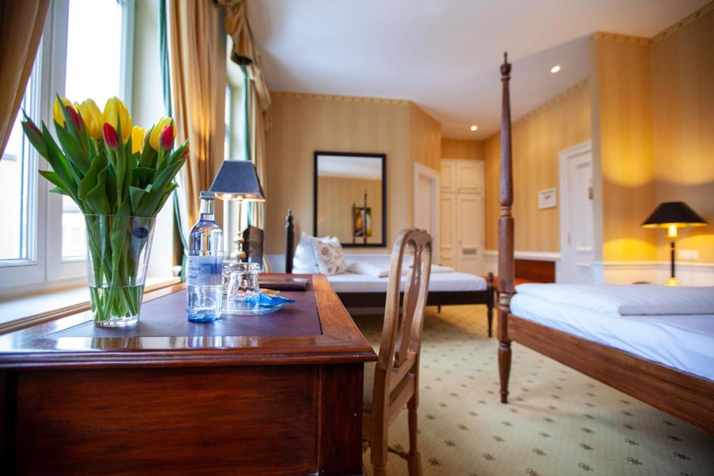Hotel Niederlaendischer Hof Schwerin  Bagian luar foto