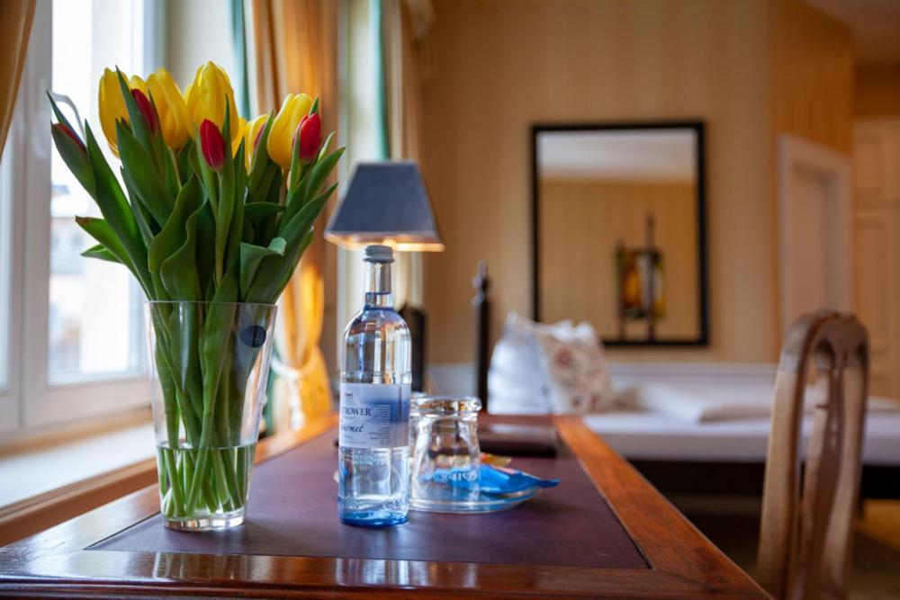 Hotel Niederlaendischer Hof Schwerin  Bagian luar foto