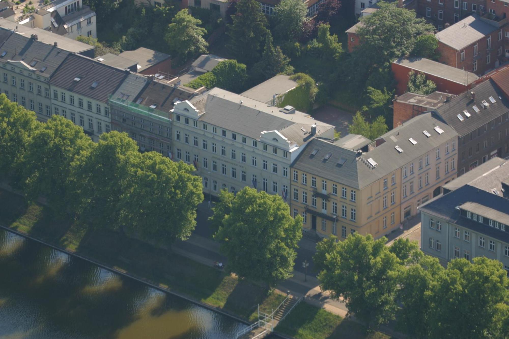 Hotel Niederlaendischer Hof Schwerin  Bagian luar foto