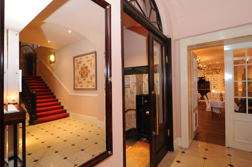 Hotel Niederlaendischer Hof Schwerin  Bagian luar foto
